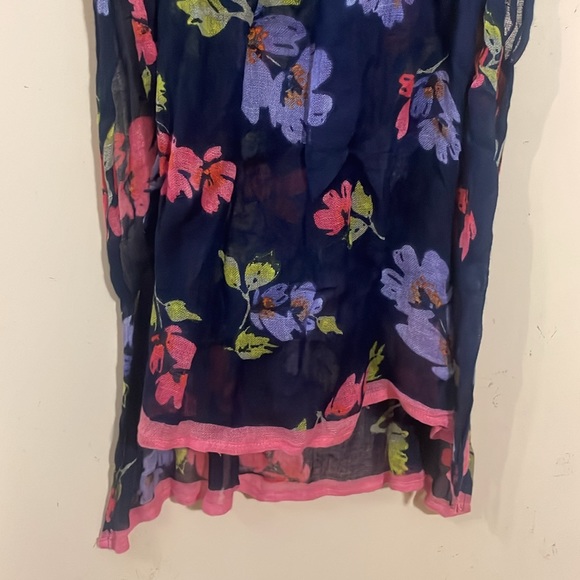 2/$30 Lands’ End Floral Loose Weave Crinkle Scarf - Picture 15 of 16